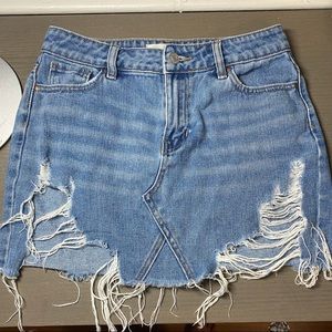 Pacsun ripped jean skirt supa cute
